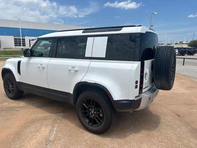 2025 Land Rover Defender