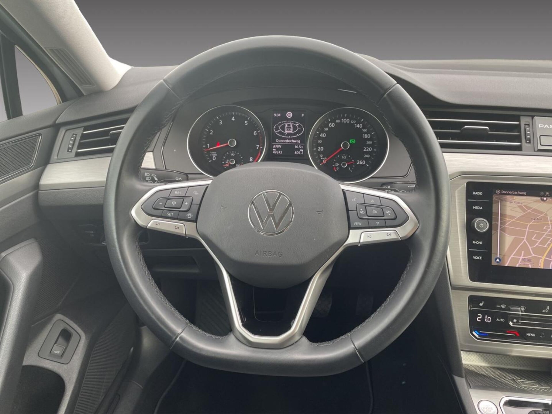 Volkswagen Passat Variant Basis-Modell