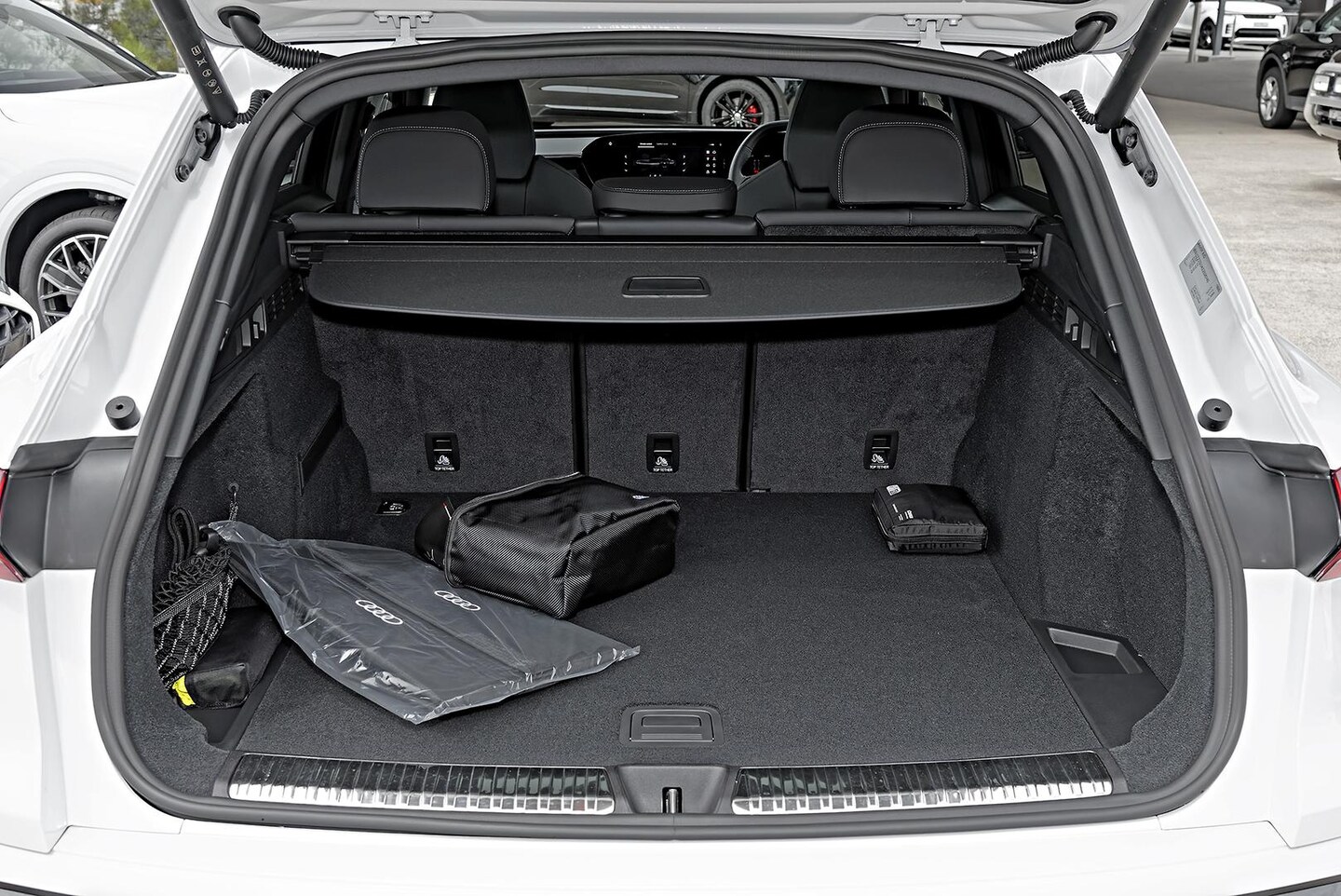 Image about Audi Q5 SUV TDI quattro 150 kW sport