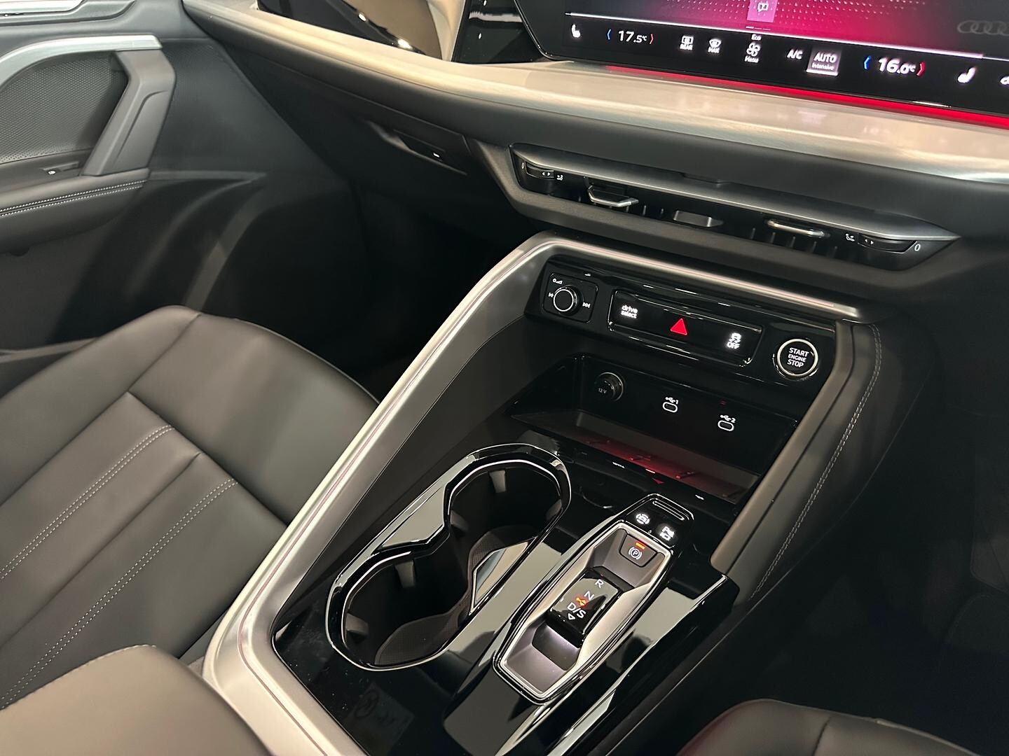 Image about Audi Q5 SUV TFSI 150 kW