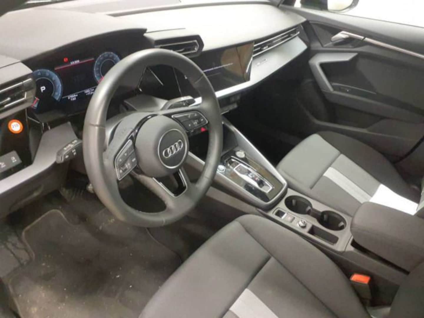 Bild über Audi A3 Limousine TFSI 110 kW S tronic - für weitere Informationen kontaktieren Sie den Audi Partner