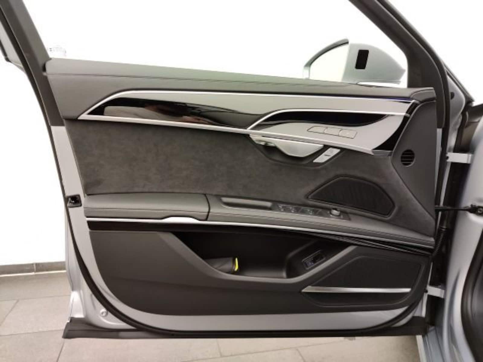Audi A8 – Bild 18