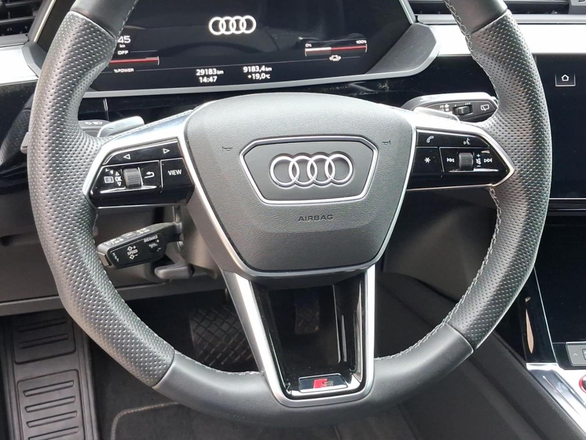 Audi e-tron S