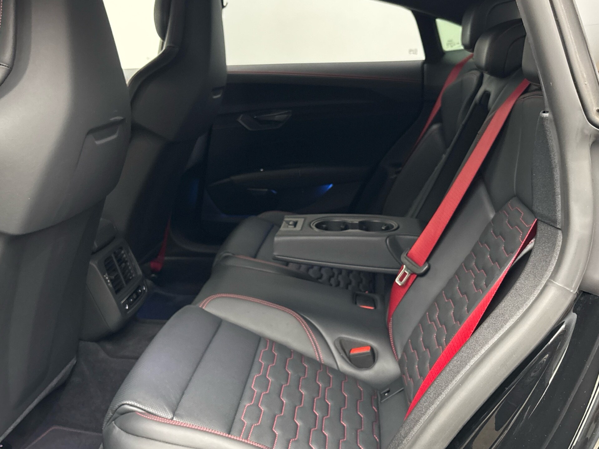 Audi RS e-tron GT performance