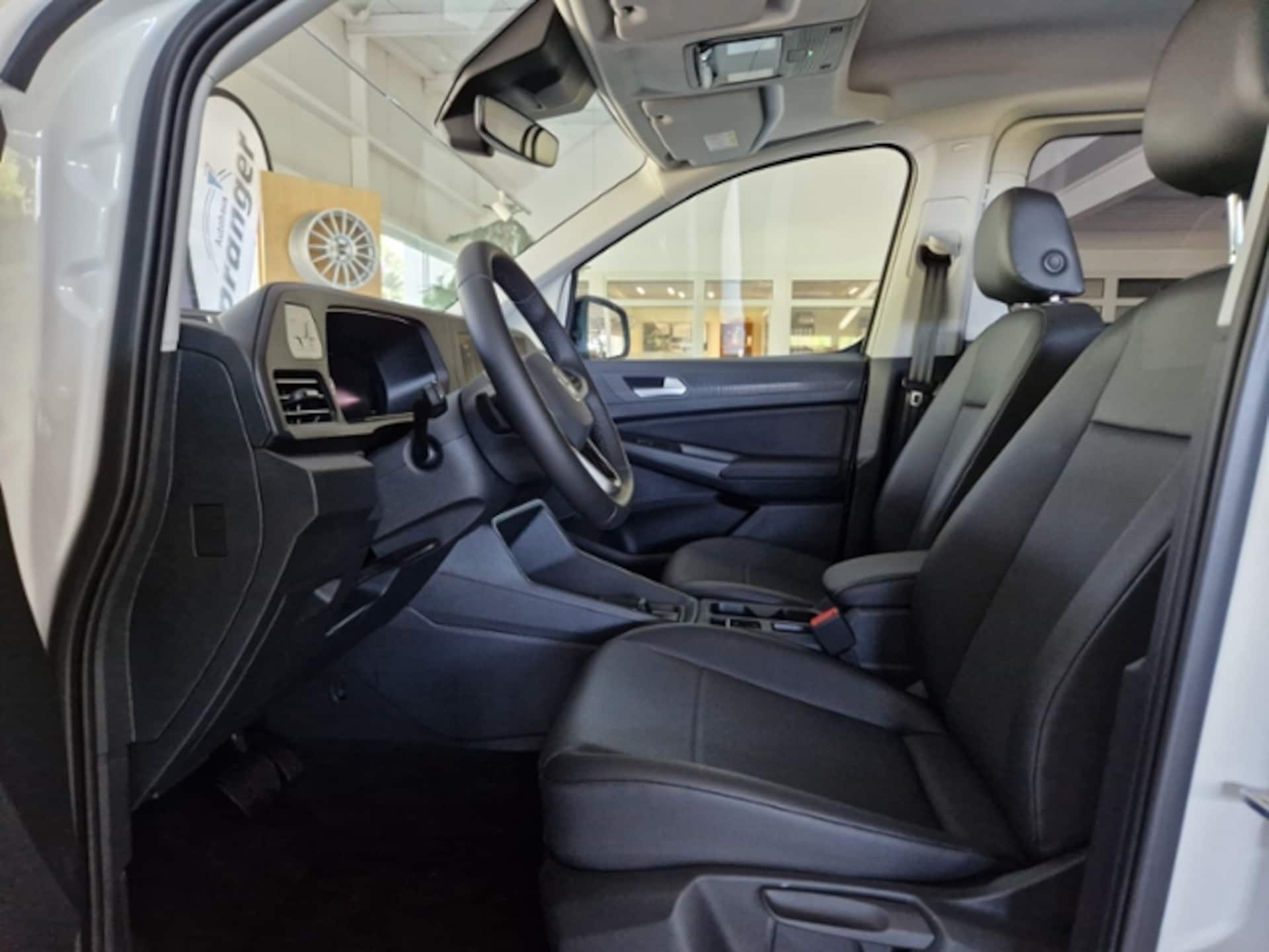 Volkswagen Caddy Maxi Basis-Modell
