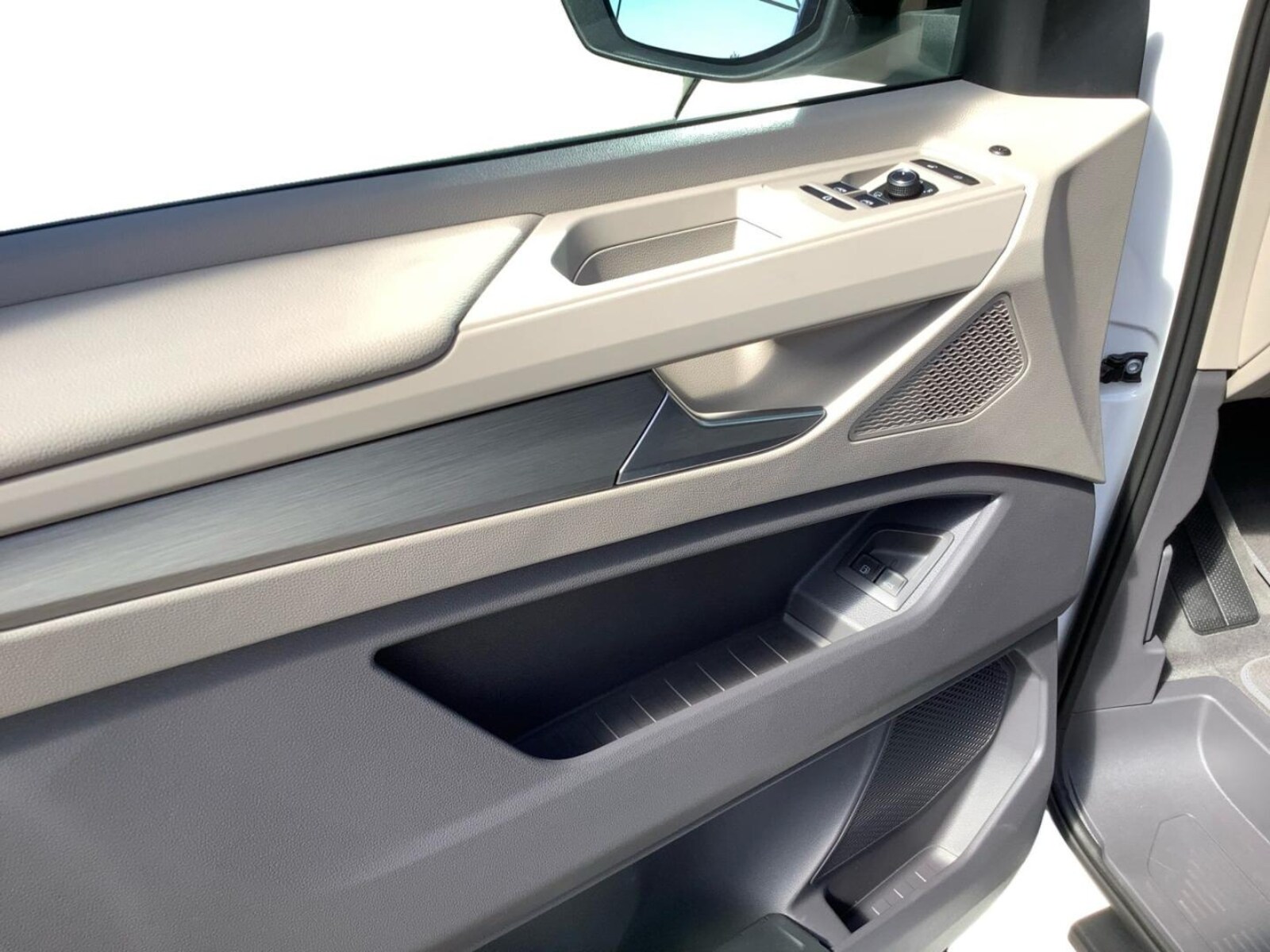 Volkswagen Multivan Langversion – Bild 15