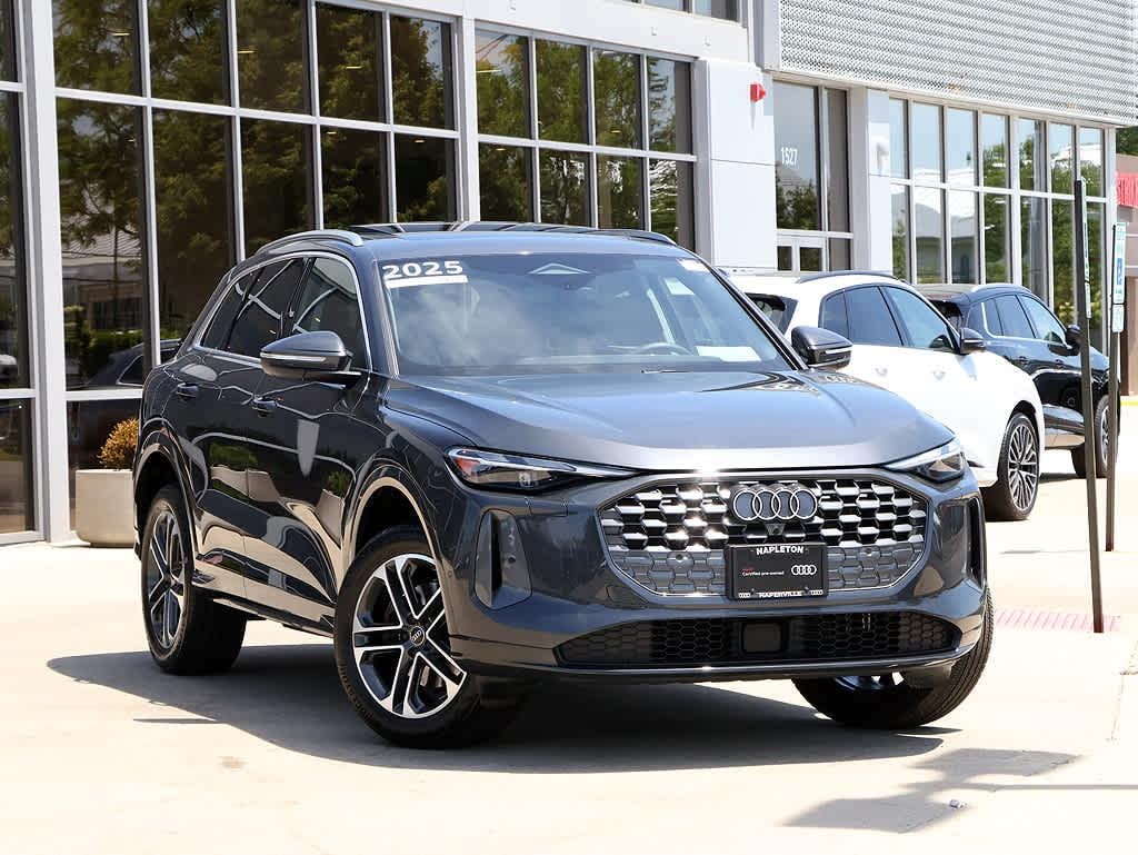 2025 Audi Q5 40 Premium's photo