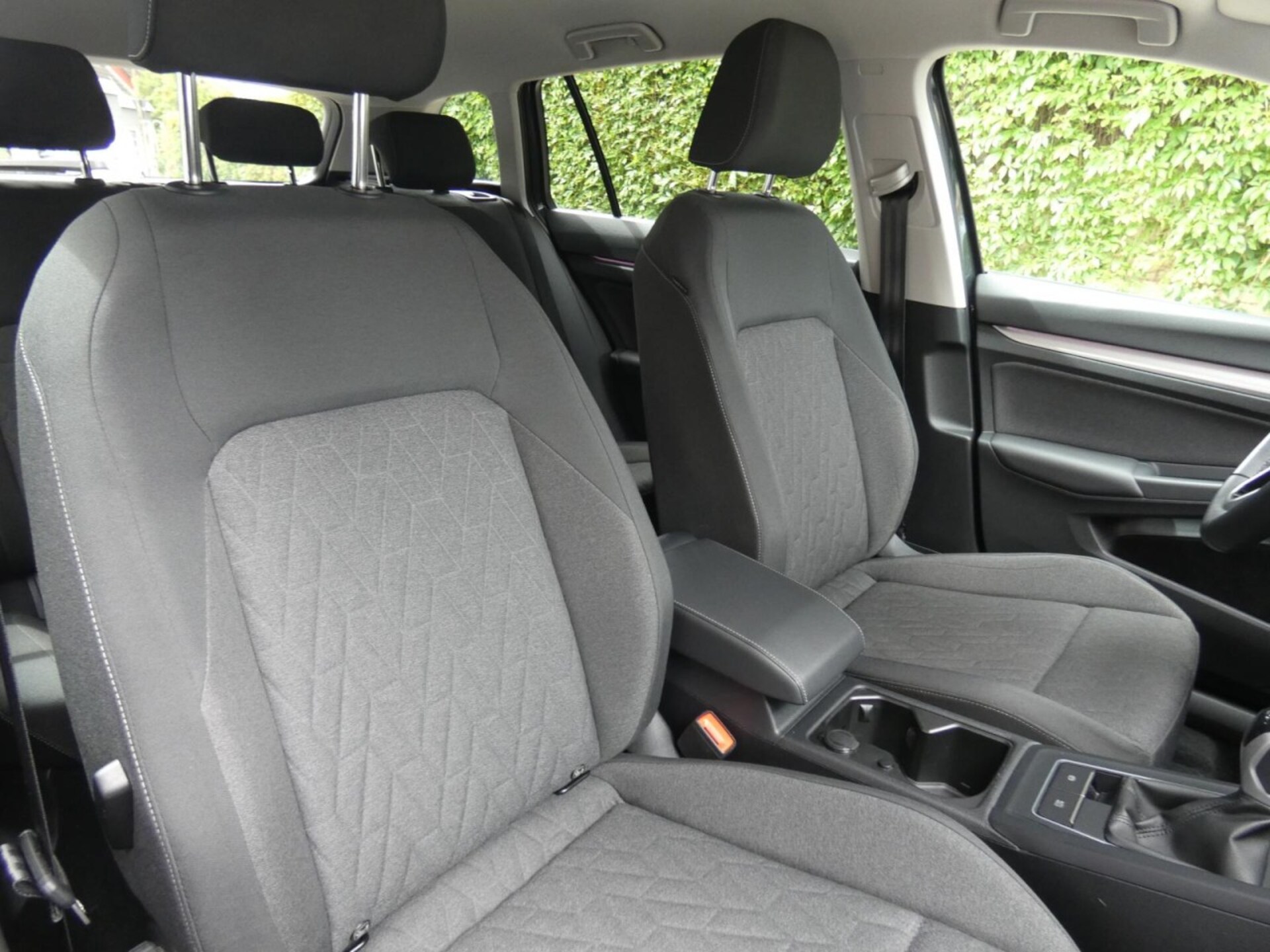 Volkswagen Golf Variant Life
