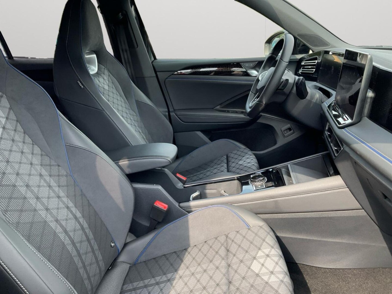 Volkswagen Tiguan – Bild 15