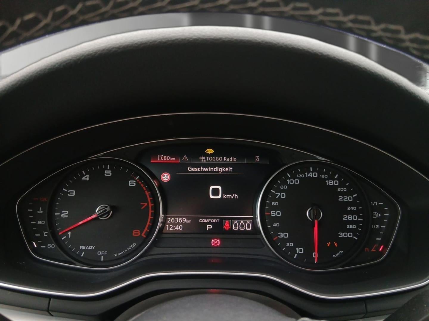 Bild über Audi A4 Avant S line 40 TFSI S tronic - für weitere Informationen kontaktieren Sie den Audi Partner