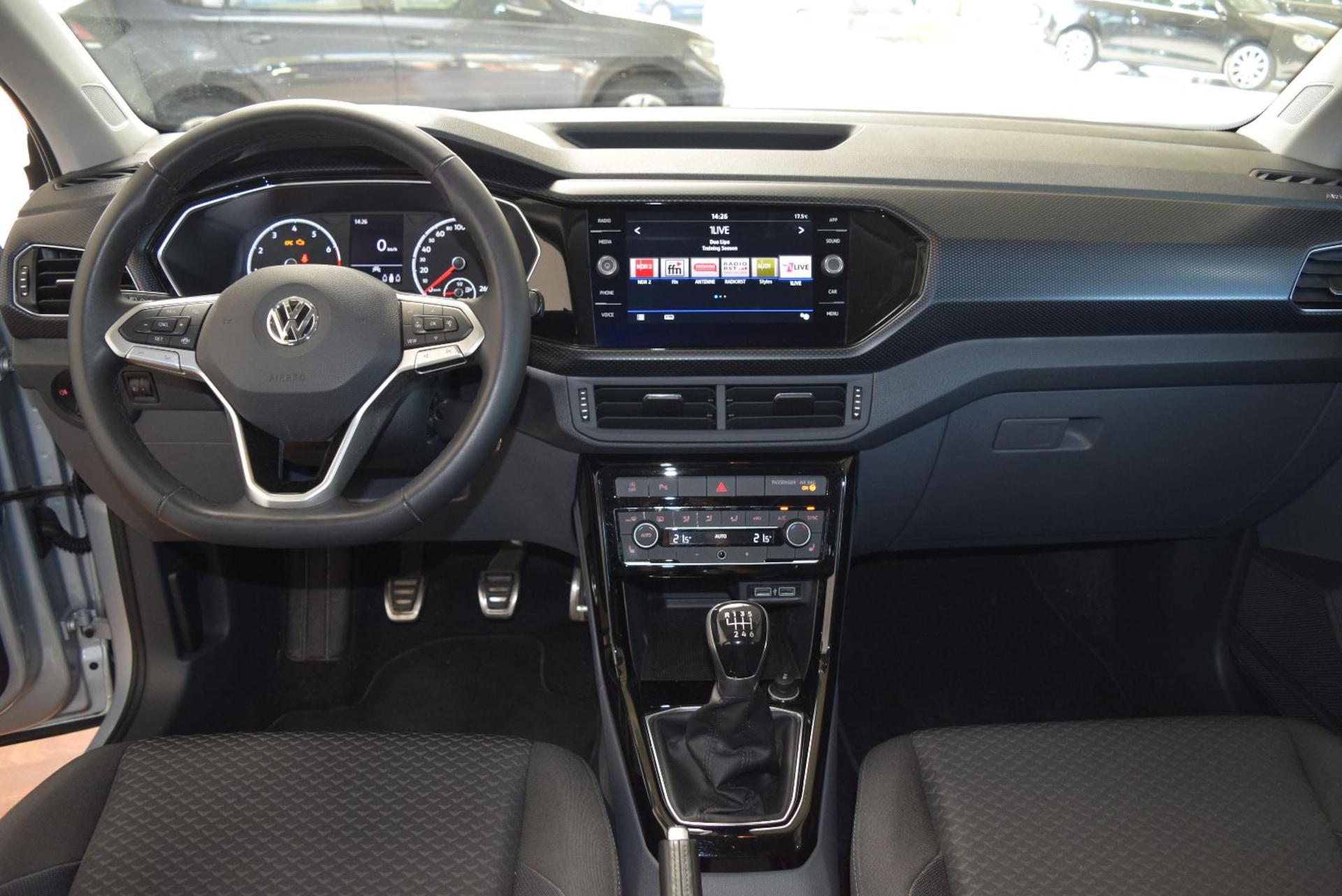Volkswagen T-Cross United