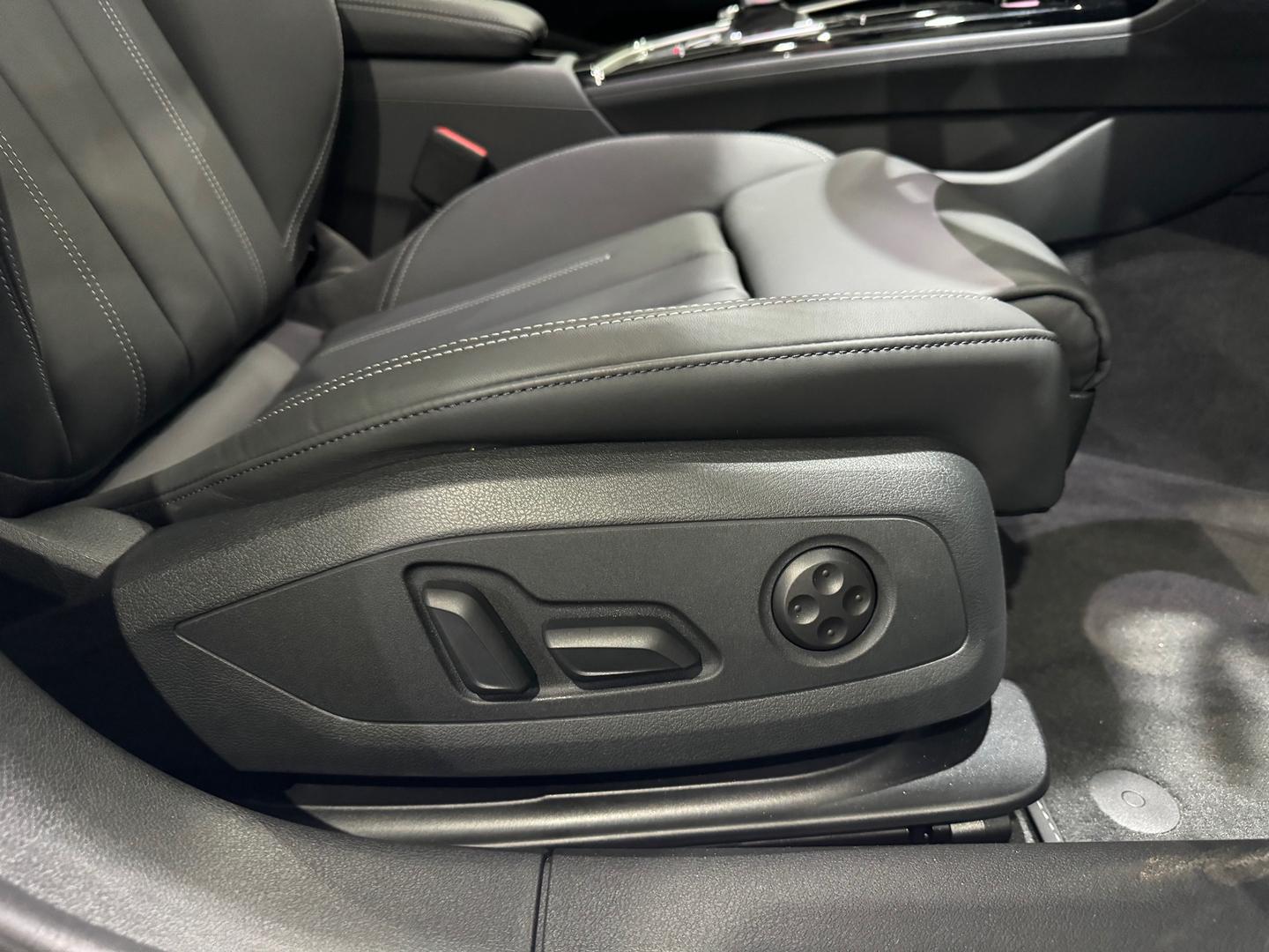 Image about Audi A4 Avant 45 TFSI quattro S line 183 kW S tronic