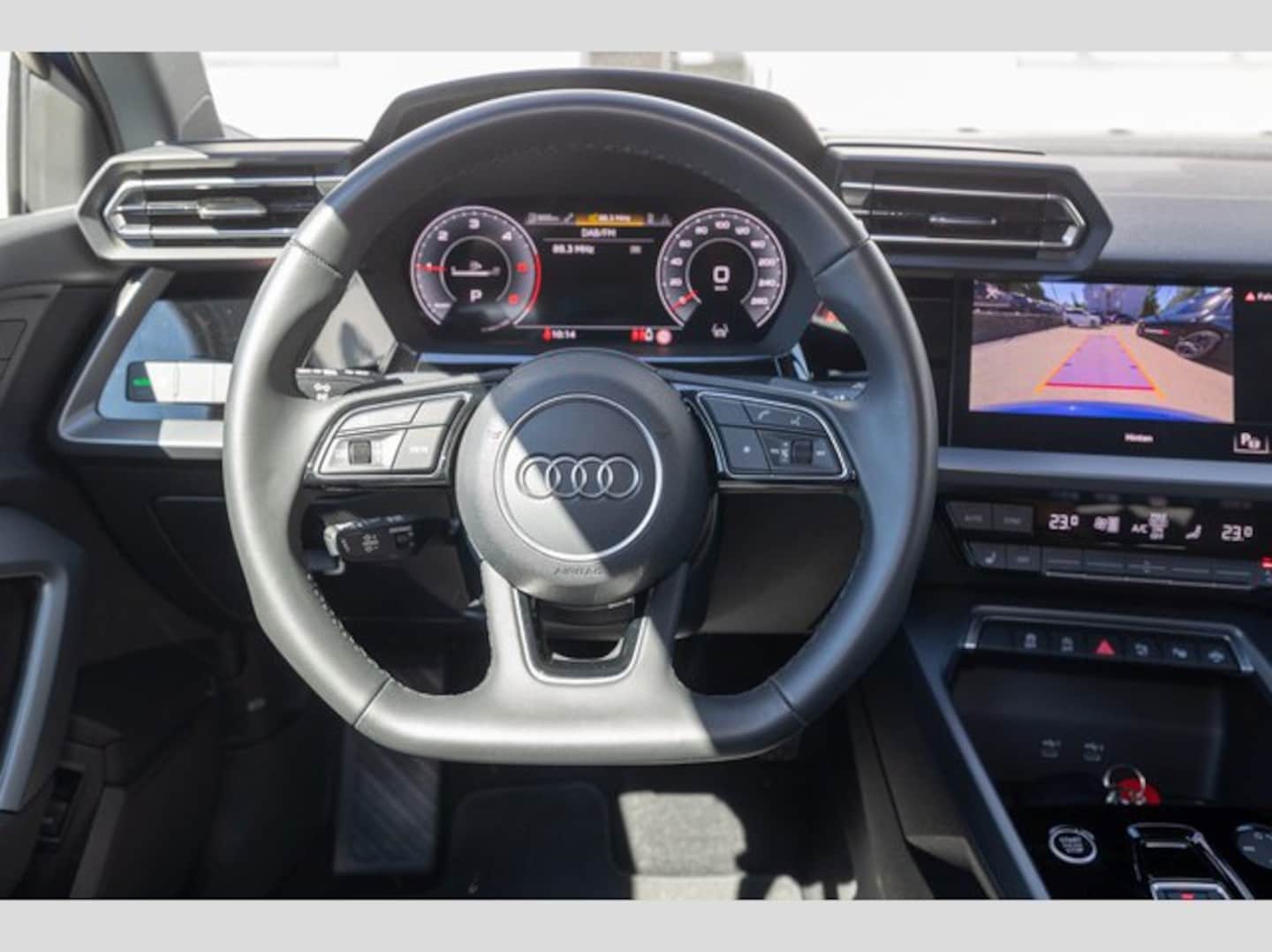 Bild über Audi A3 Limousine S line 35 TDI S tronic - für weitere Informationen kontaktieren Sie den Audi Partner