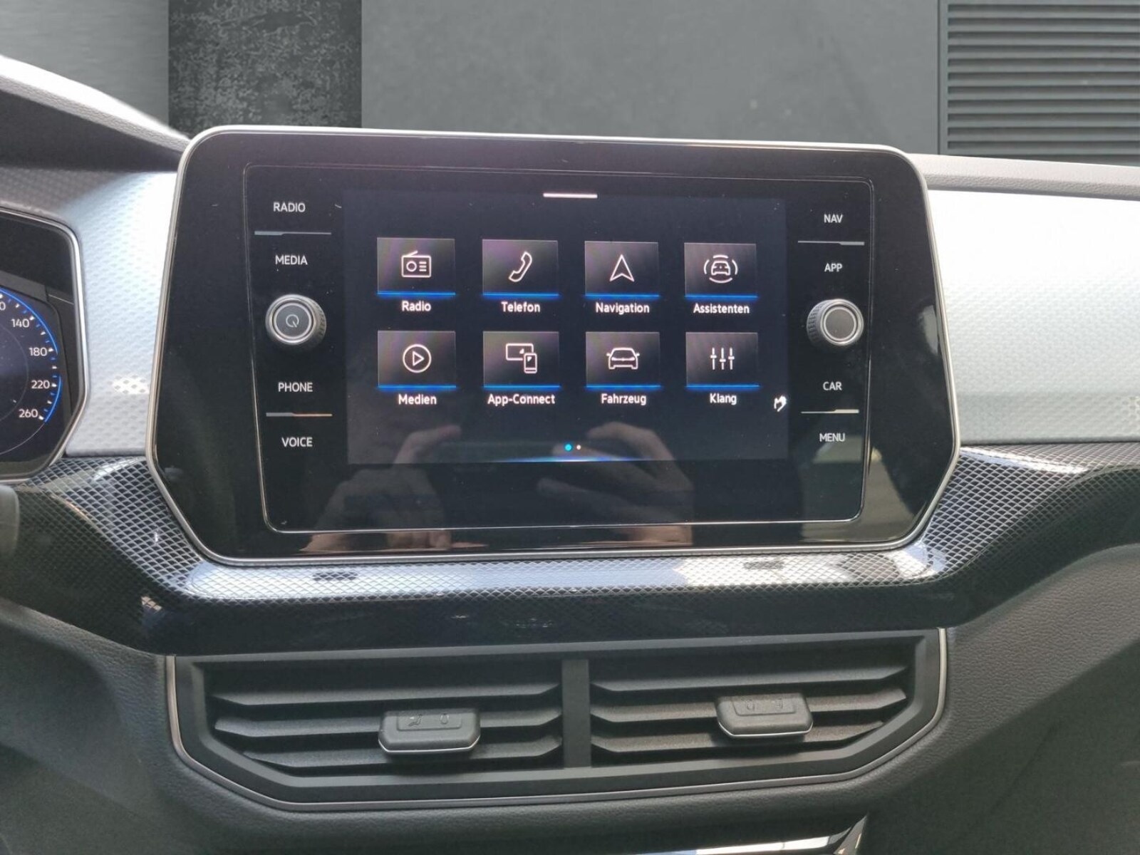 Volkswagen T-Cross – Bild 12