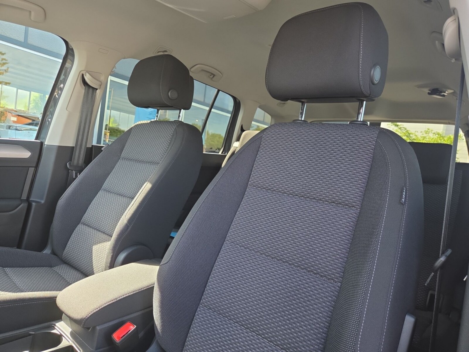 Volkswagen Touran – Bild 14