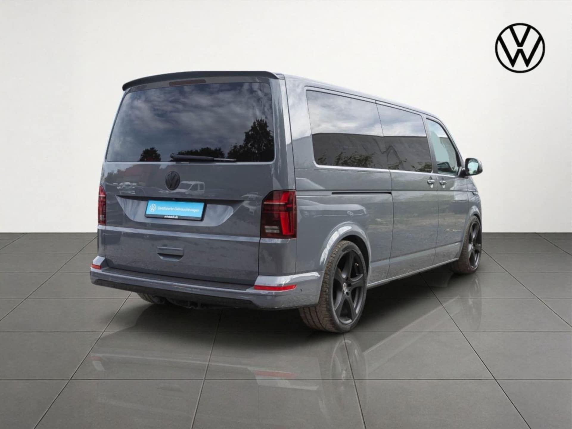 Volkswagen T6.1 Transporter Kombi langer Radstand