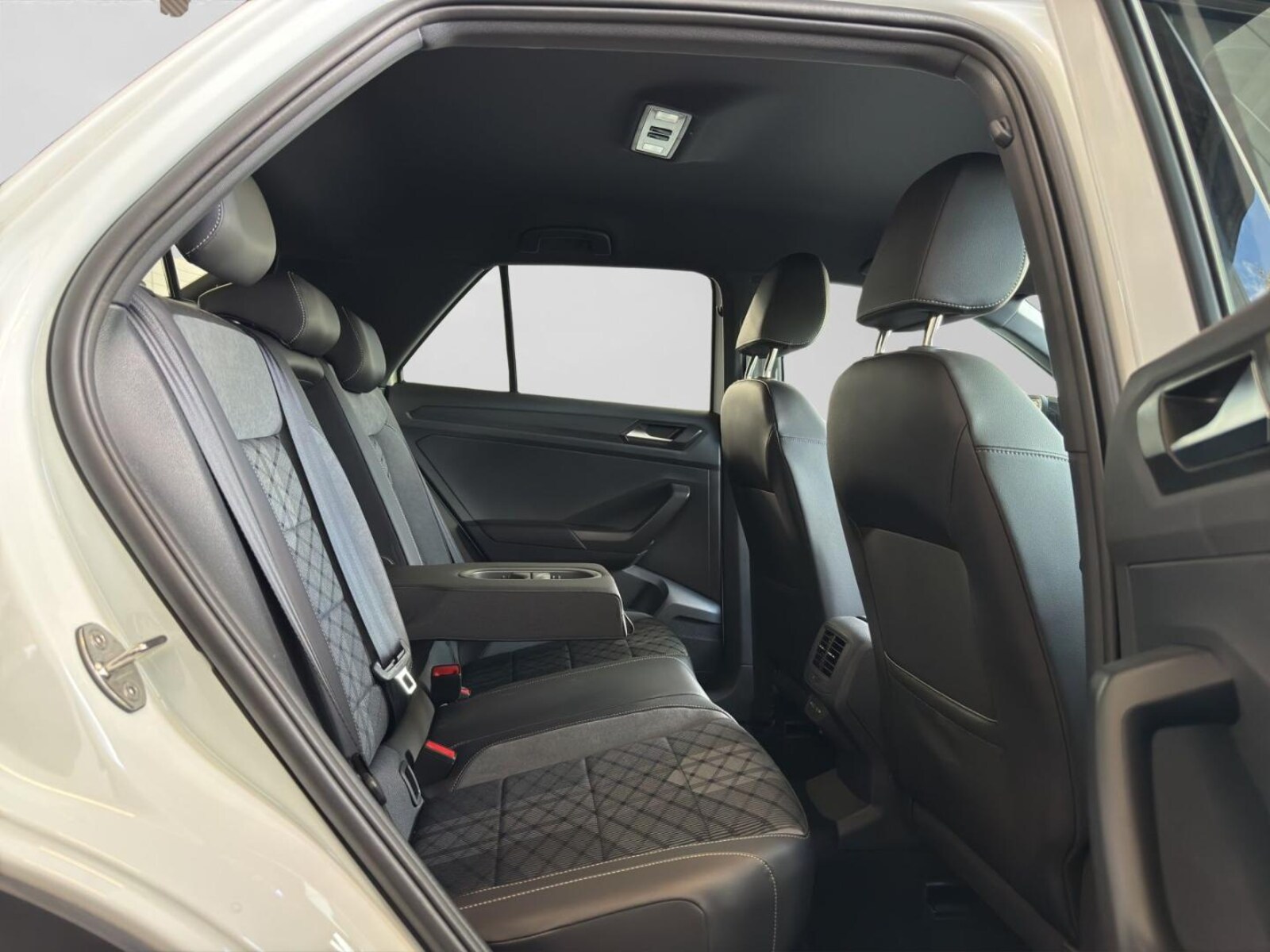 Volkswagen T-Roc – Bild 6