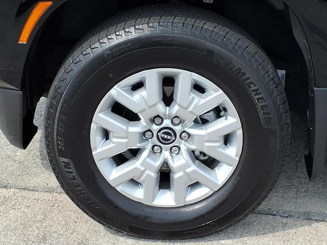 2024 Nissan Frontier