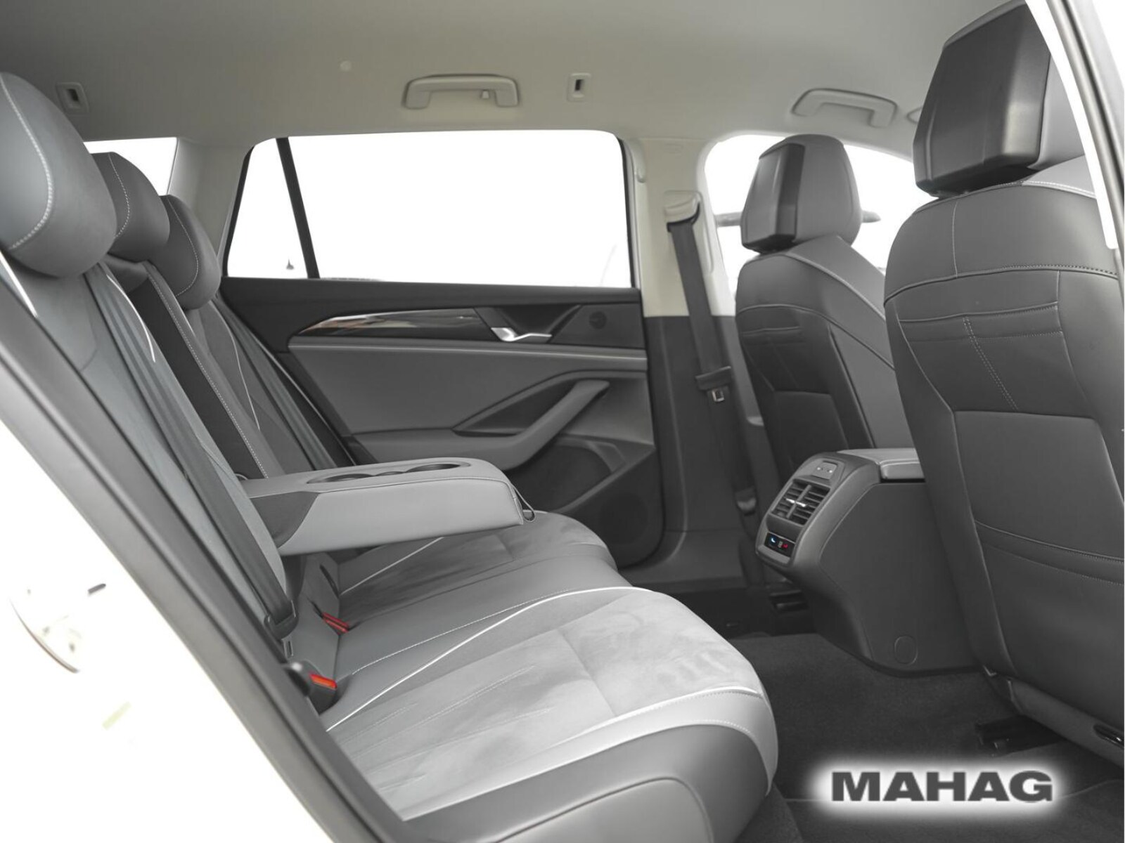 Volkswagen Passat – Bild 15