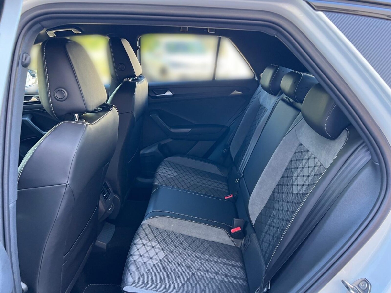 Volkswagen T-Roc – Bild 9