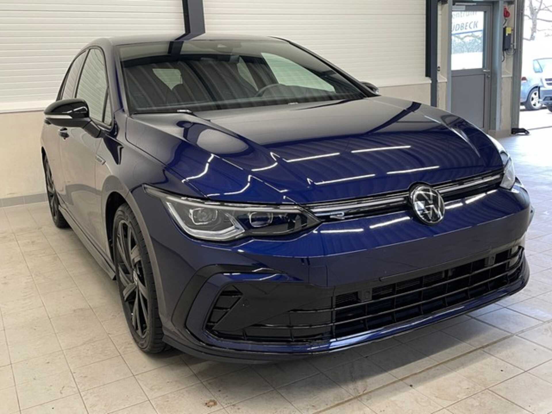 Volkswagen Golf R-Line