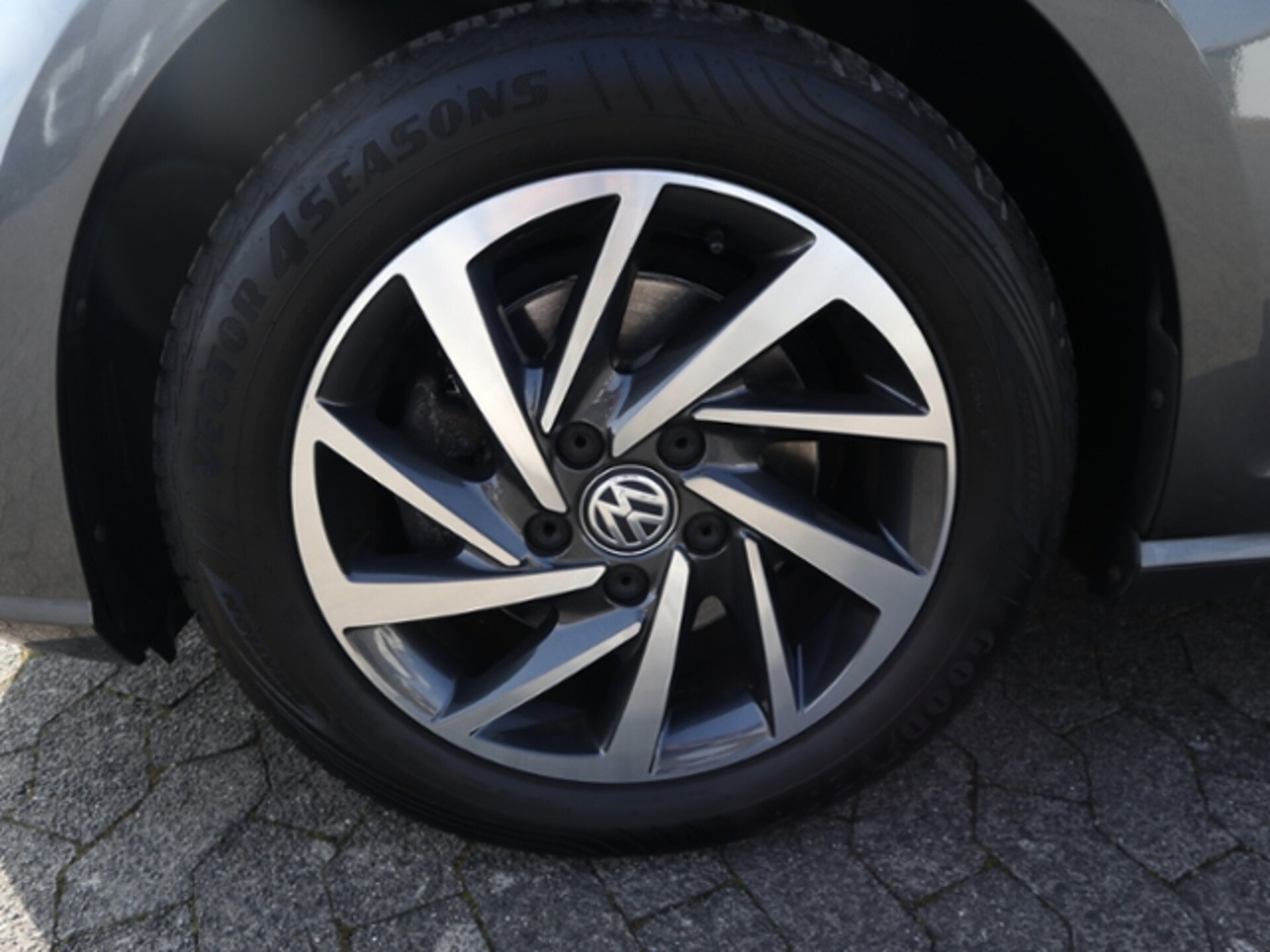 Volkswagen Golf SOUND