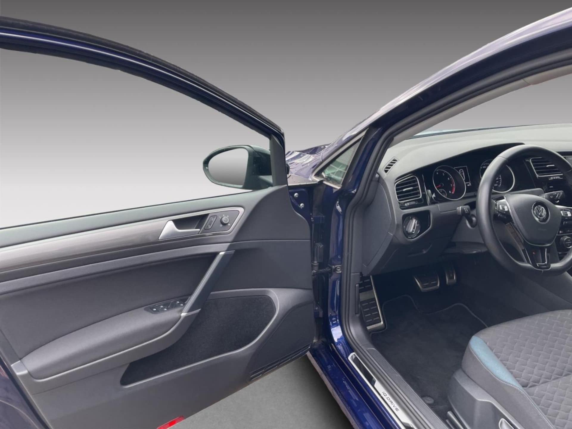 Volkswagen Golf IQ.DRIVE