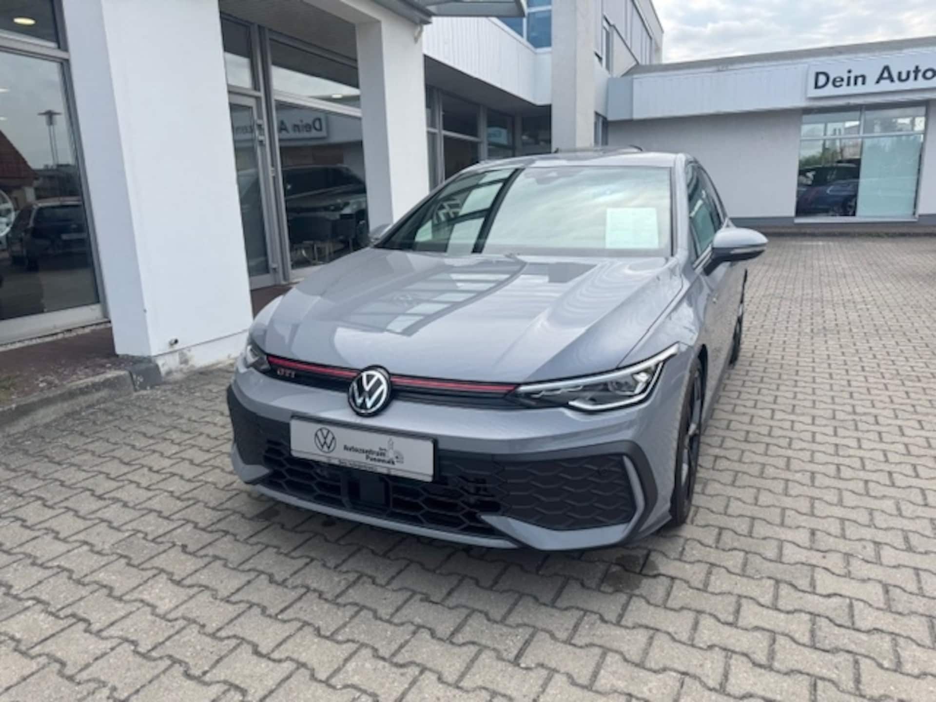 Volkswagen Golf GTI