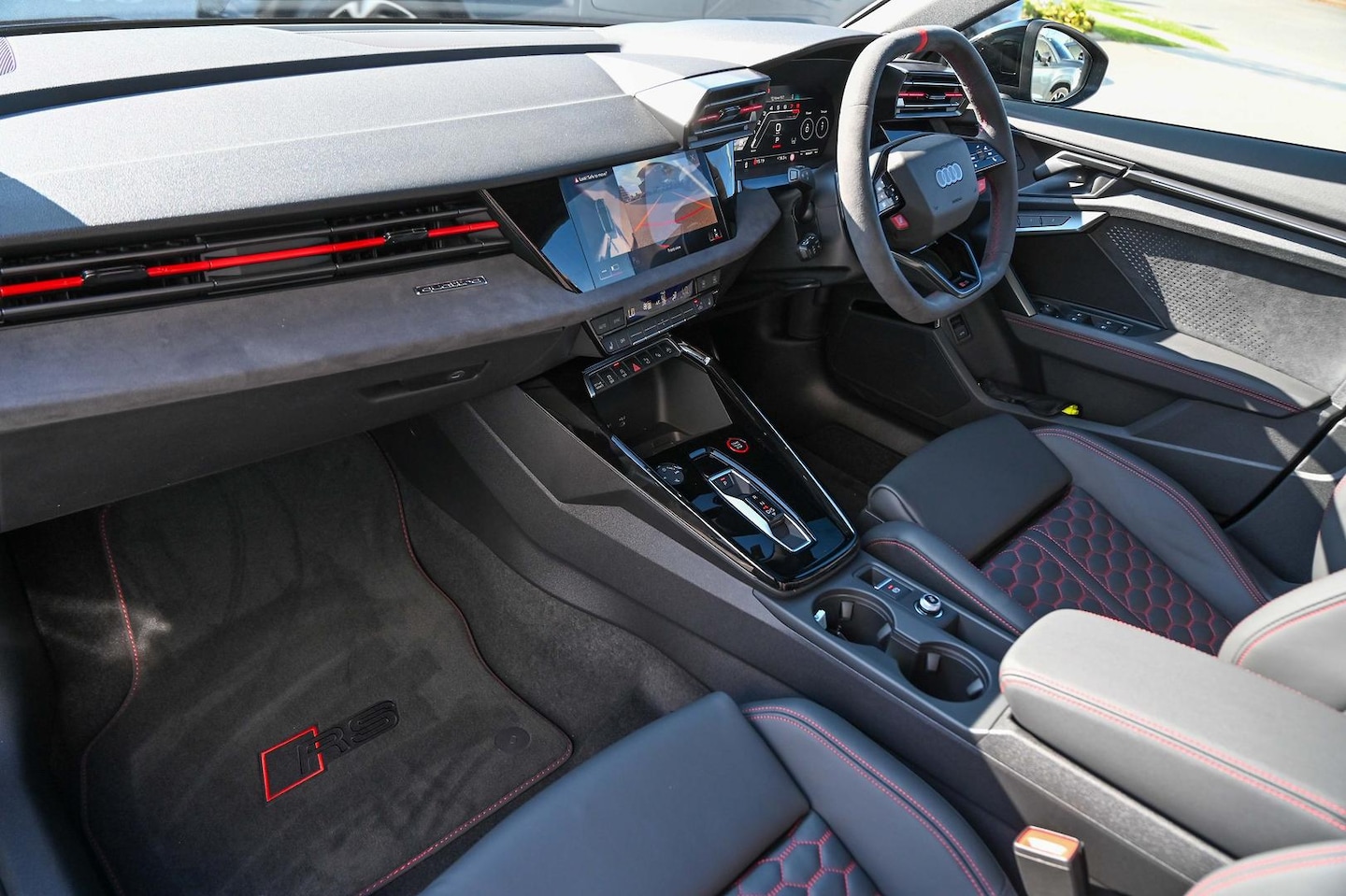 Image about Audi RS 3 Sportback TFSI quattro S tronic