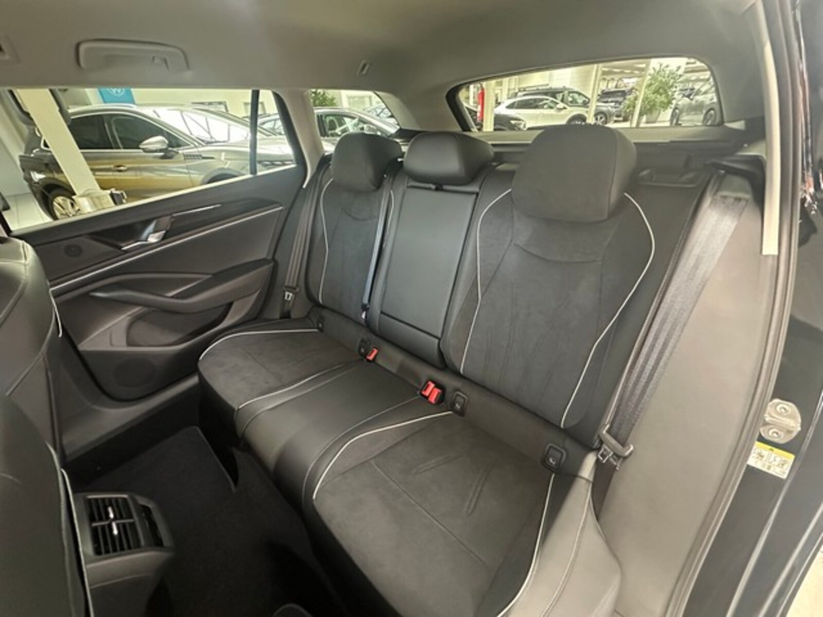 Volkswagen Passat – Bild 8