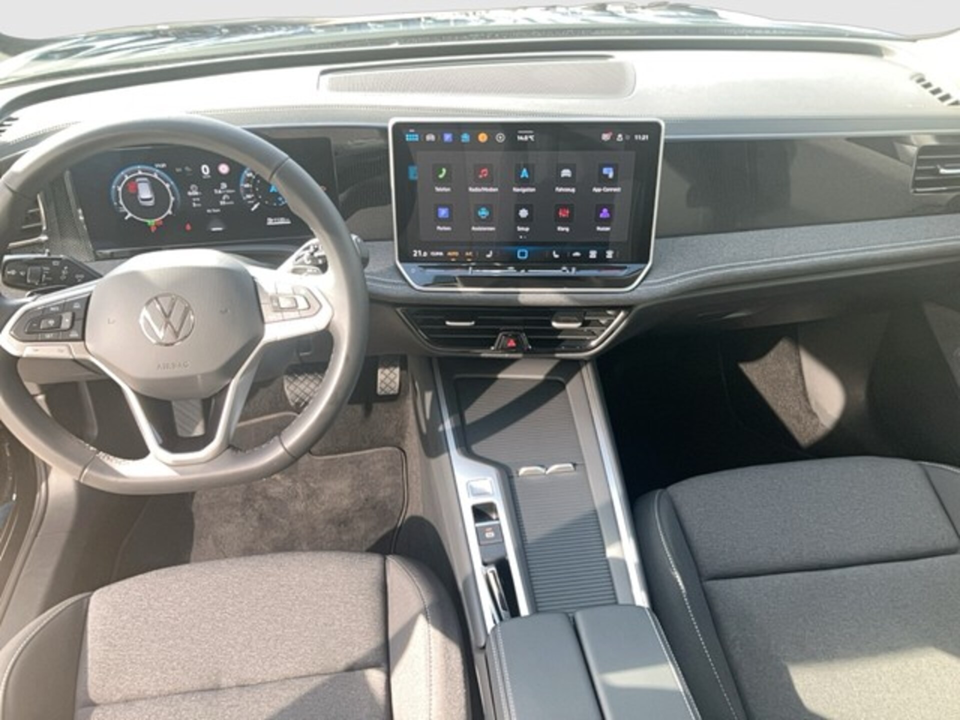 Volkswagen Passat Basis-Modell