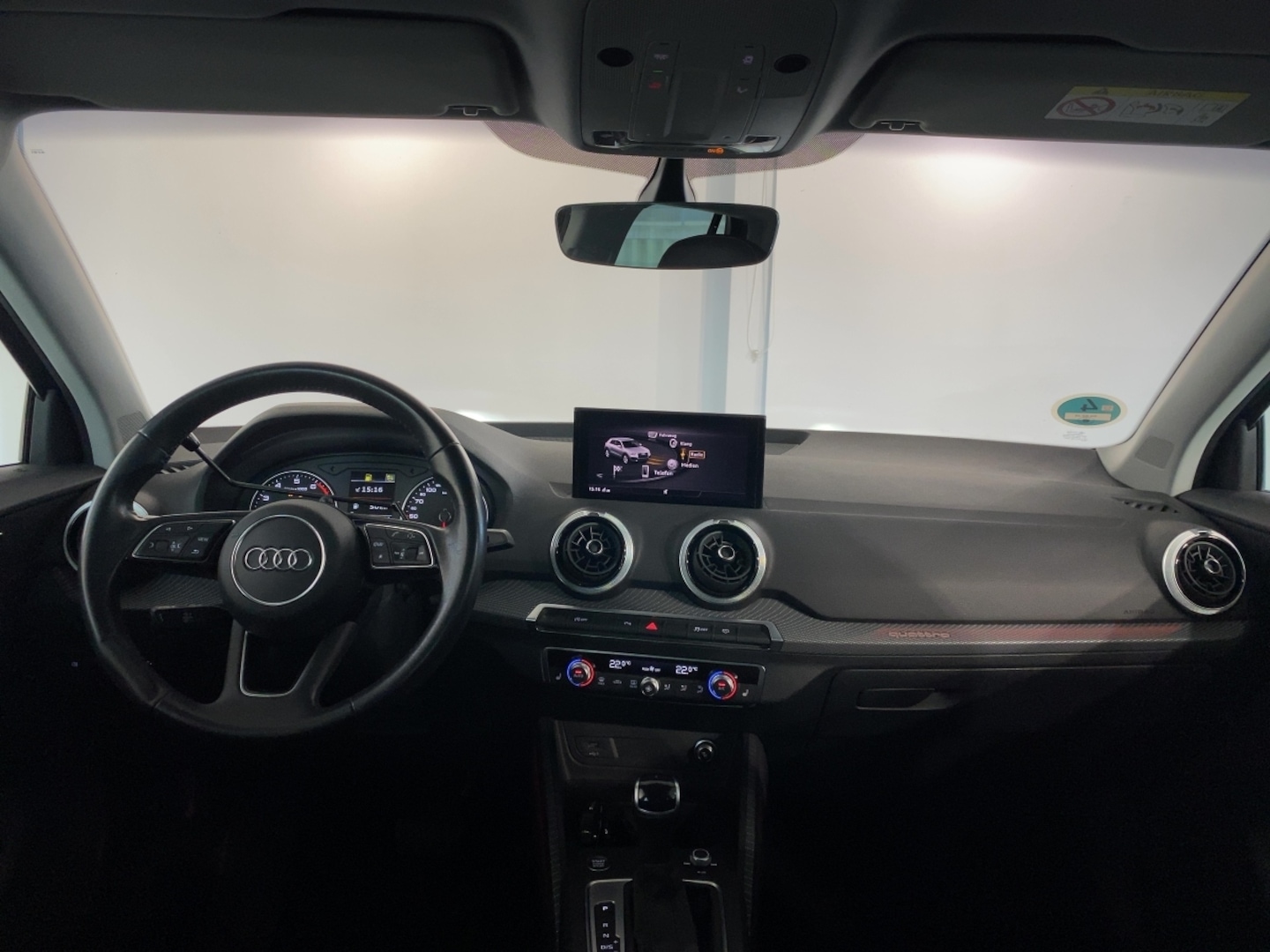 Bild über Audi Q2 S line 40 TFSI quattro S tronic - für weitere Informationen kontaktieren Sie den Audi Partner