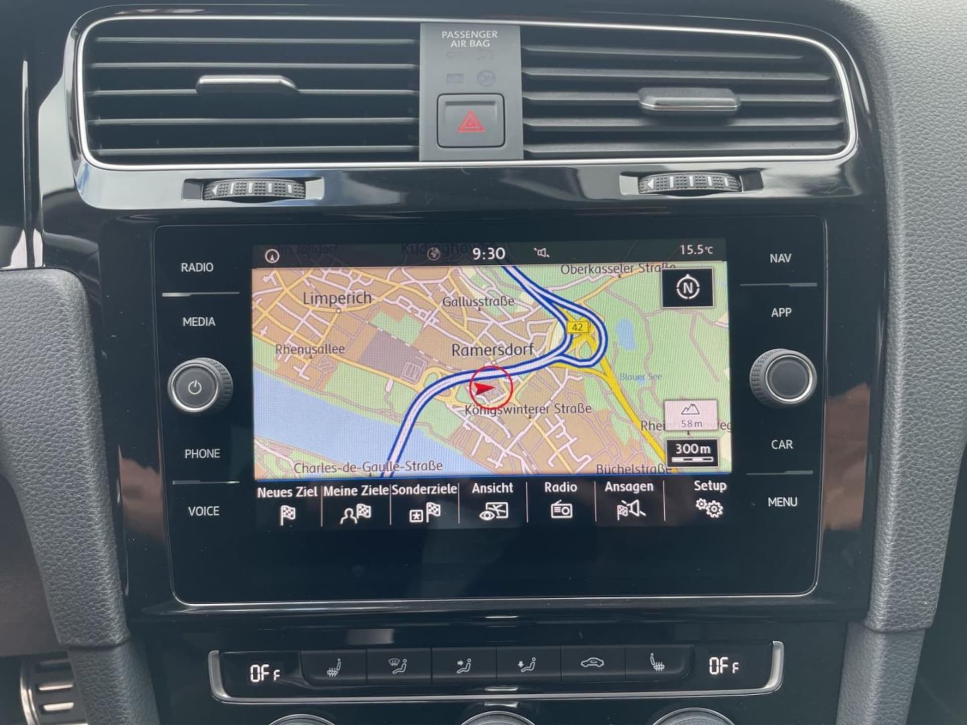 Volkswagen Golf IQ.DRIVE