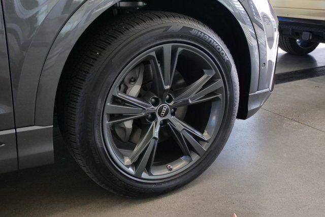 2026 Audi Q8 Premium - Photo 8