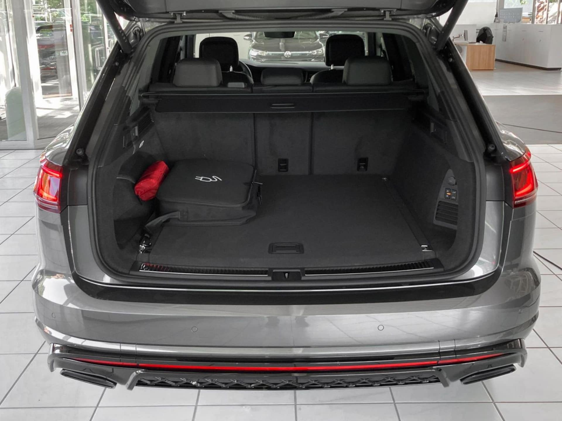 Volkswagen Touareg R