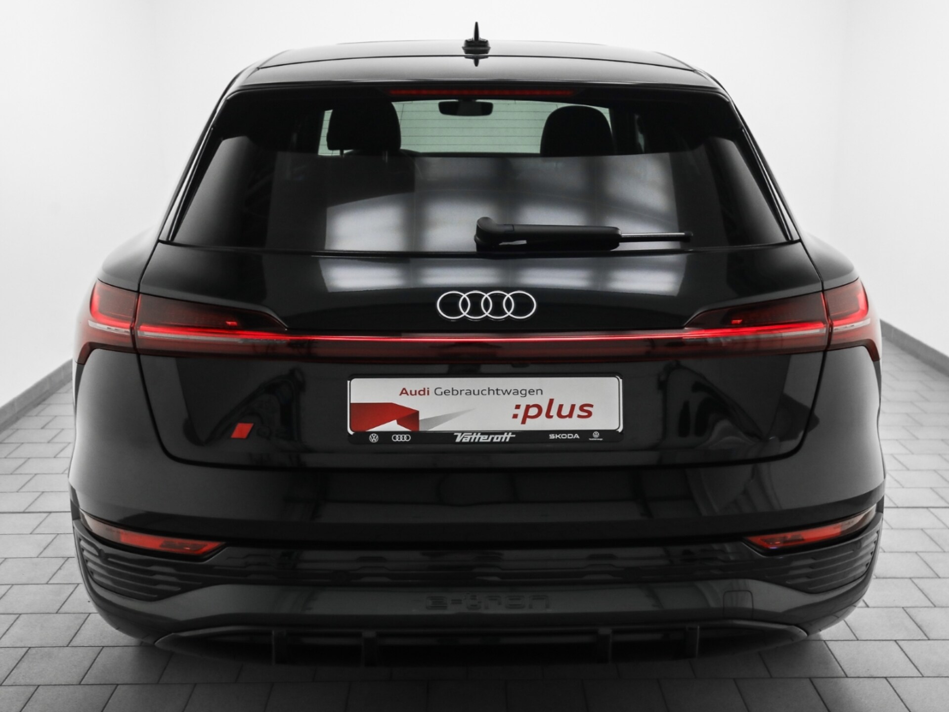 Audi Q8 e-tron S line