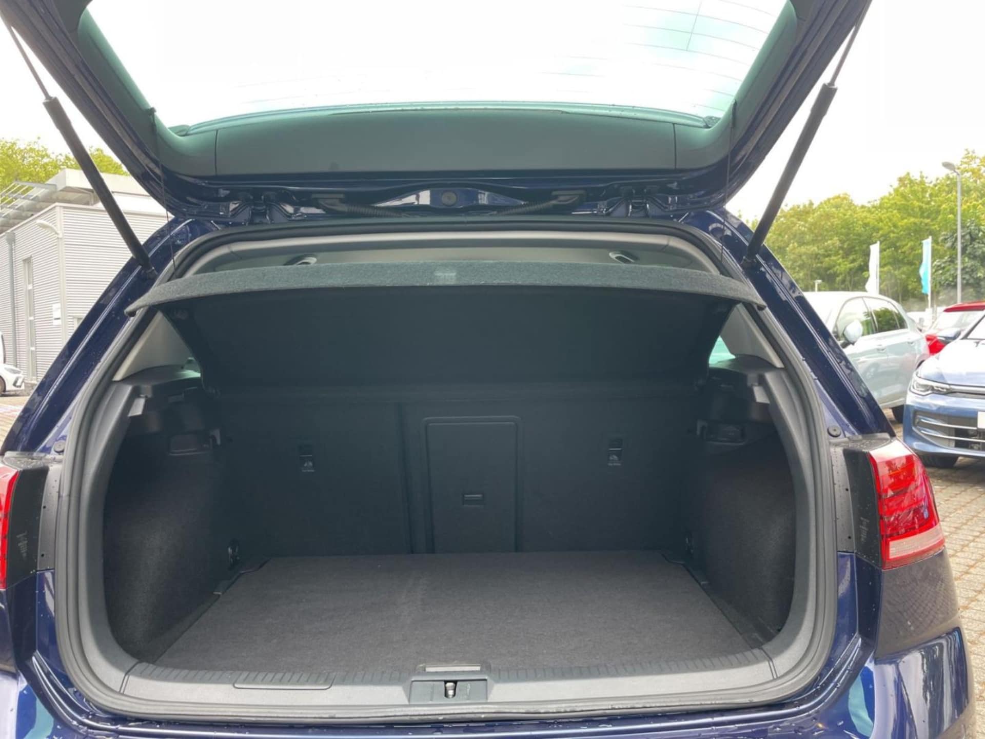 Volkswagen Golf IQ.DRIVE
