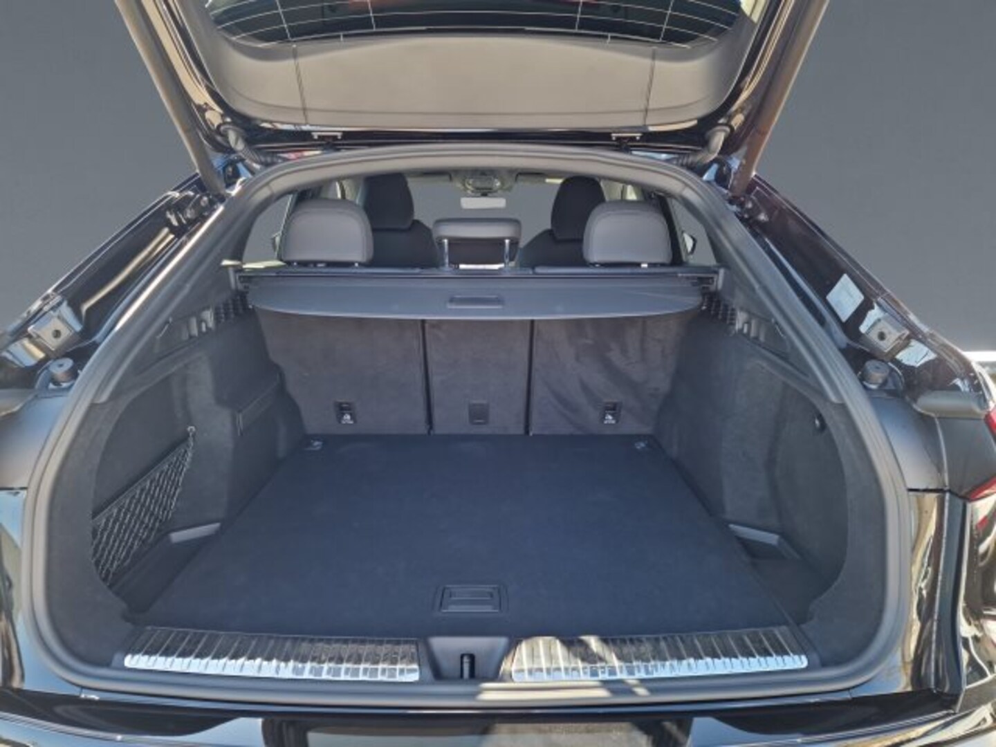 Bild über Audi Q5 Sportback TDI quattro 150 kW S tronic - für weitere Informationen kontaktieren Sie den Audi Partner