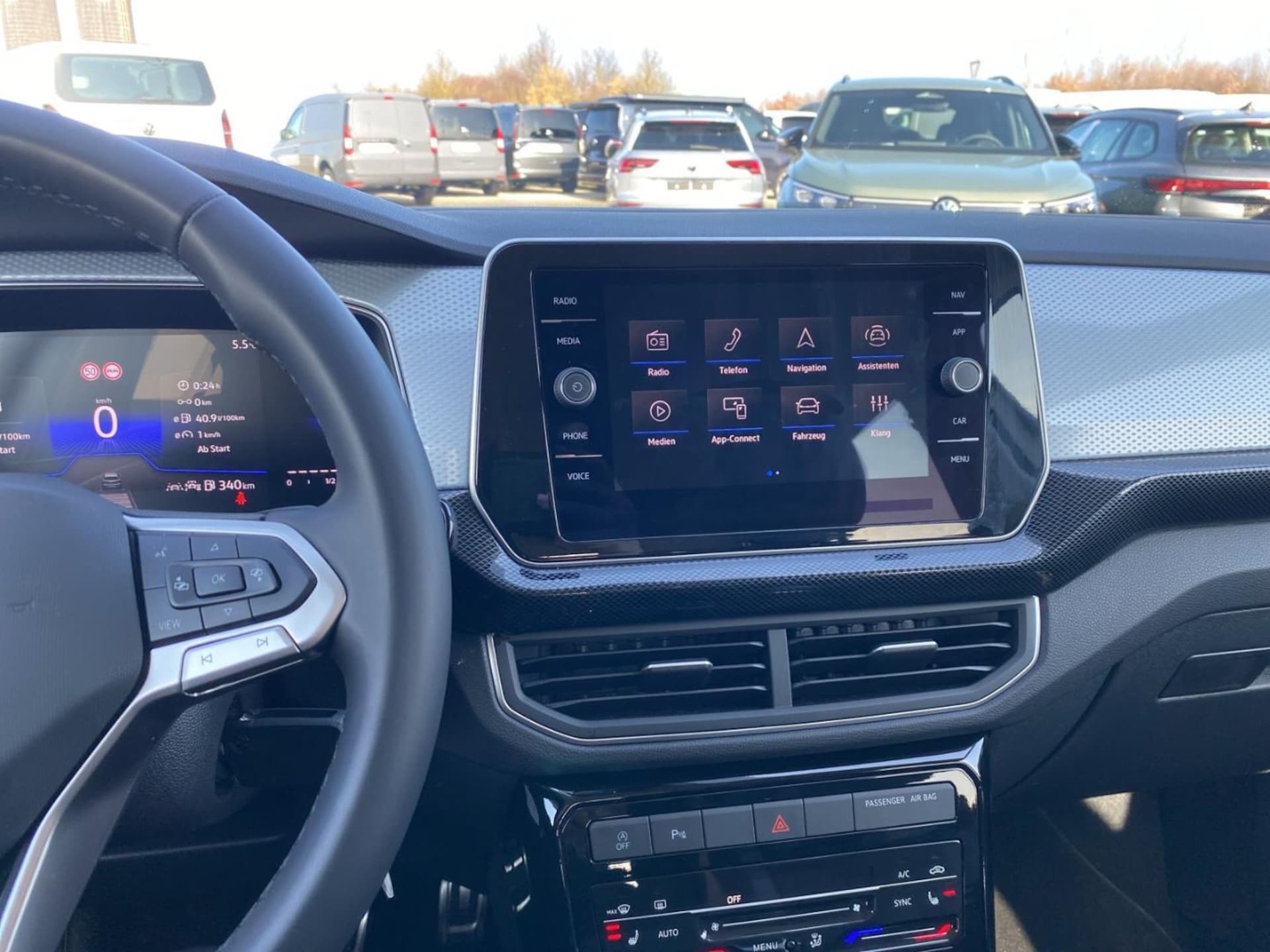Volkswagen T-Cross Life