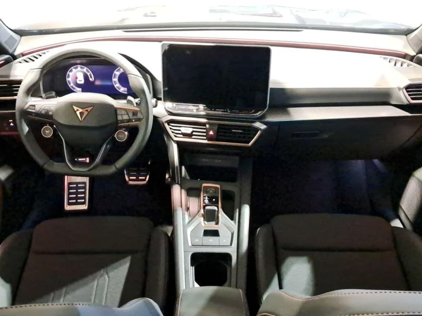 CUPRA Formentor 1.5 eTSI DSG 110 kW (150 CV) — photo 4
