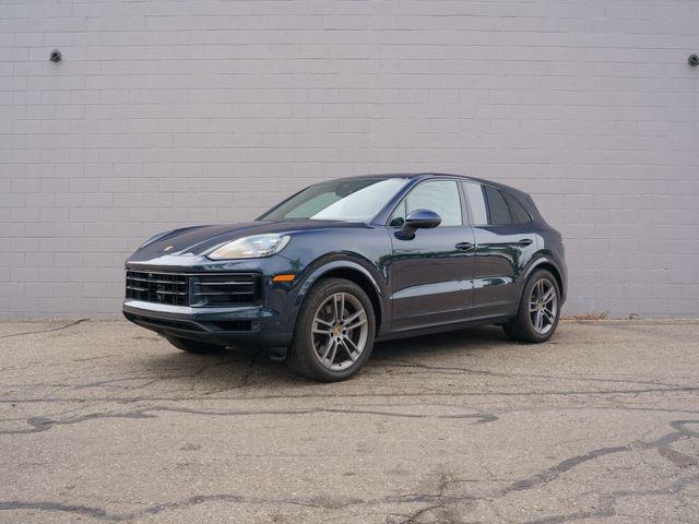 Photo of 2024 Porsche Cayenne Hybrid
