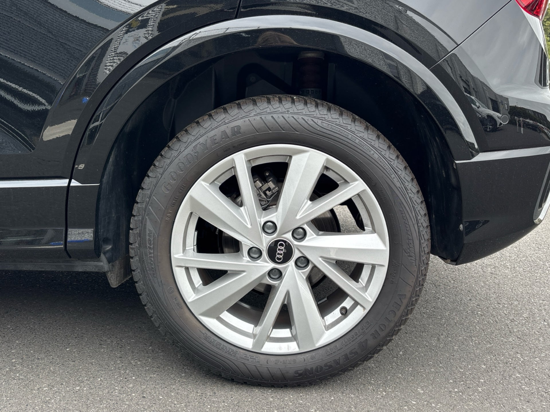 Audi Q2 S line