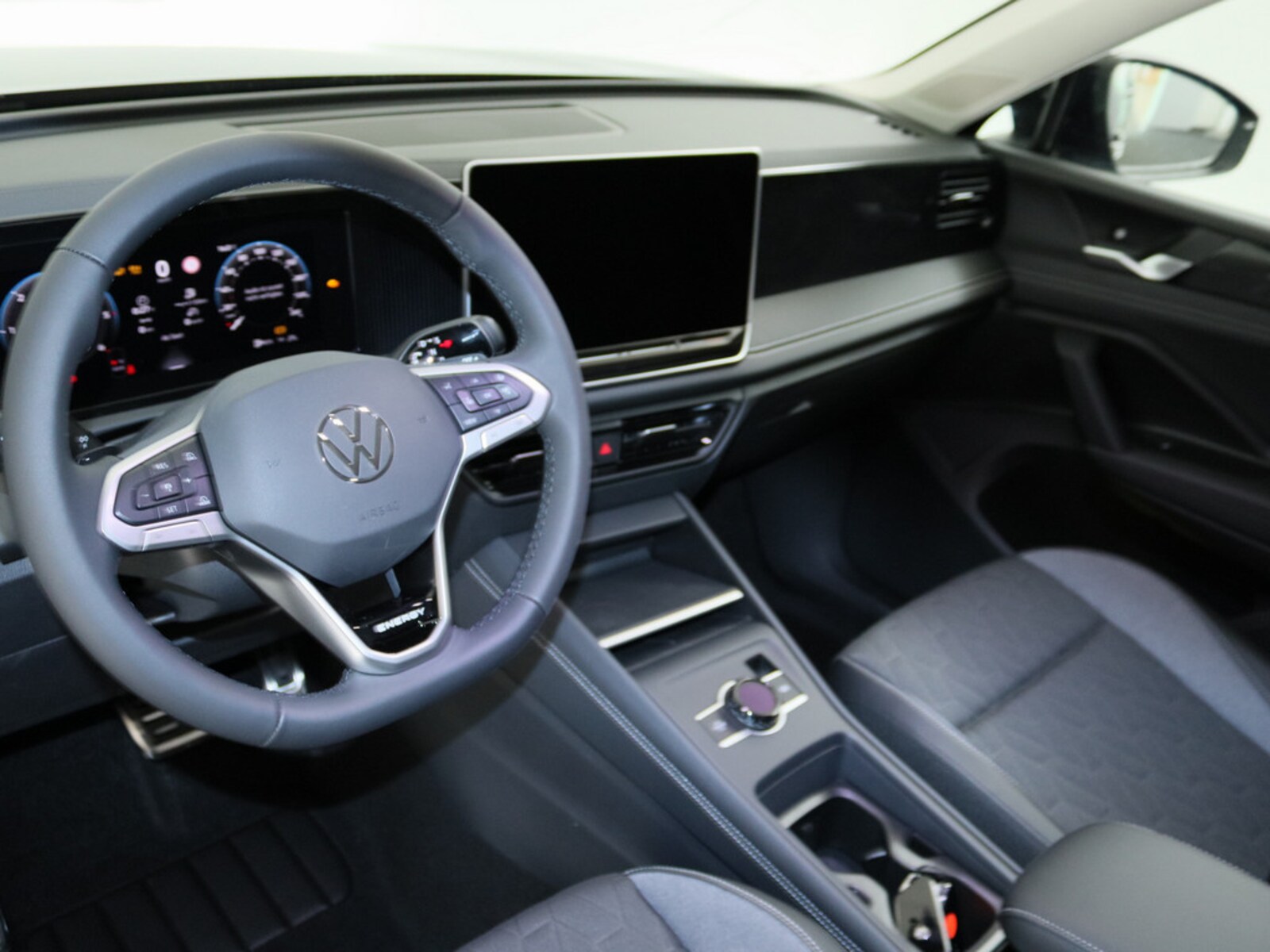 Volkswagen Tiguan – Bild 10