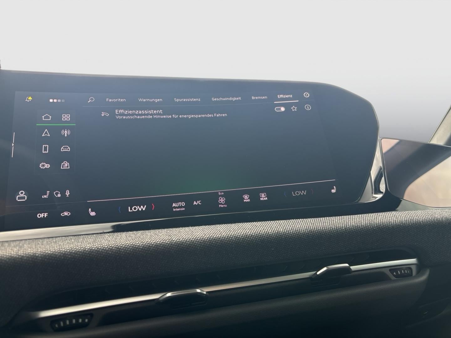 Bild über Audi A5 Avant TFSI 150 kW S tronic - für weitere Informationen kontaktieren Sie den Audi Partner