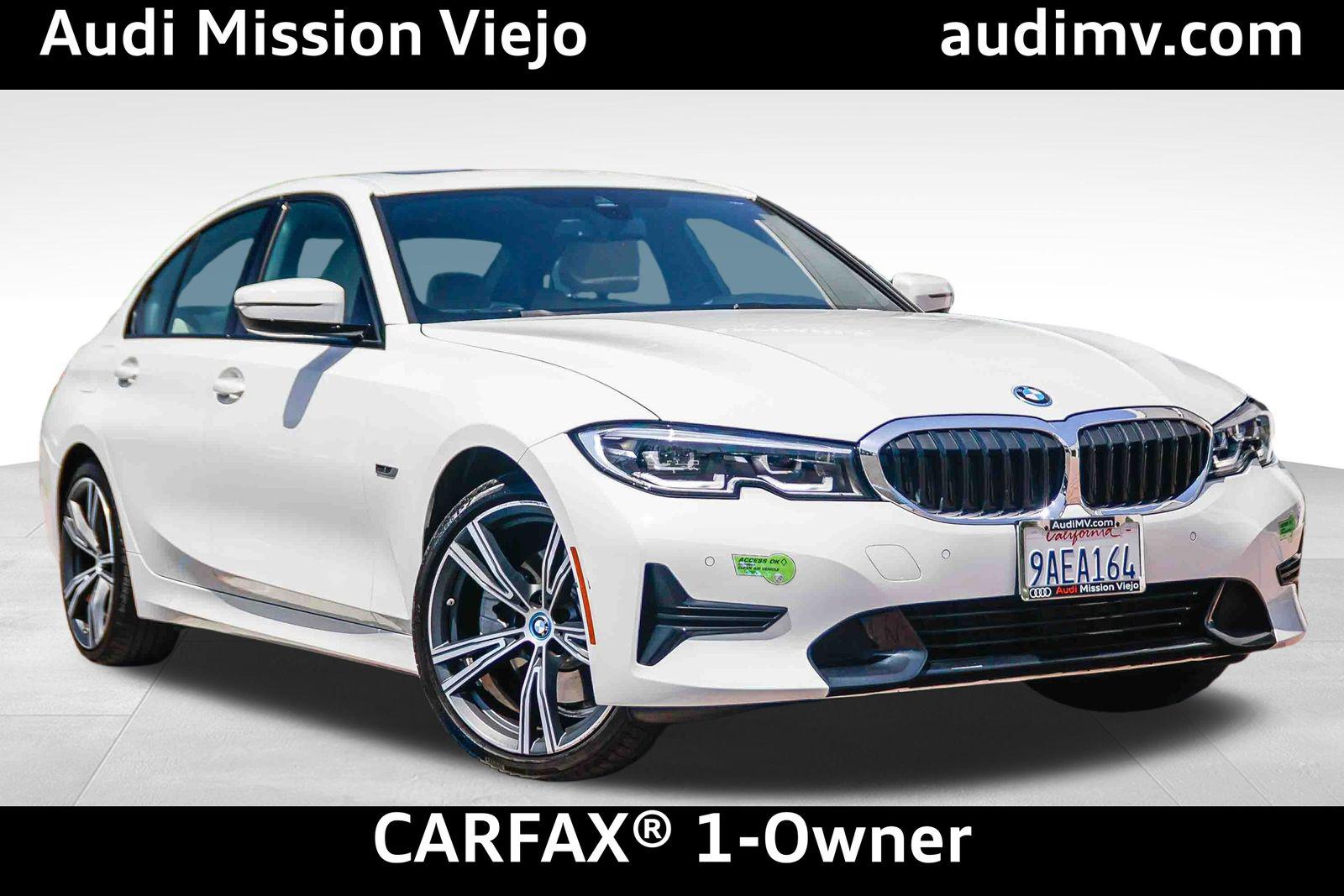 2022 BMW 3 Series 330e Sedan's photo