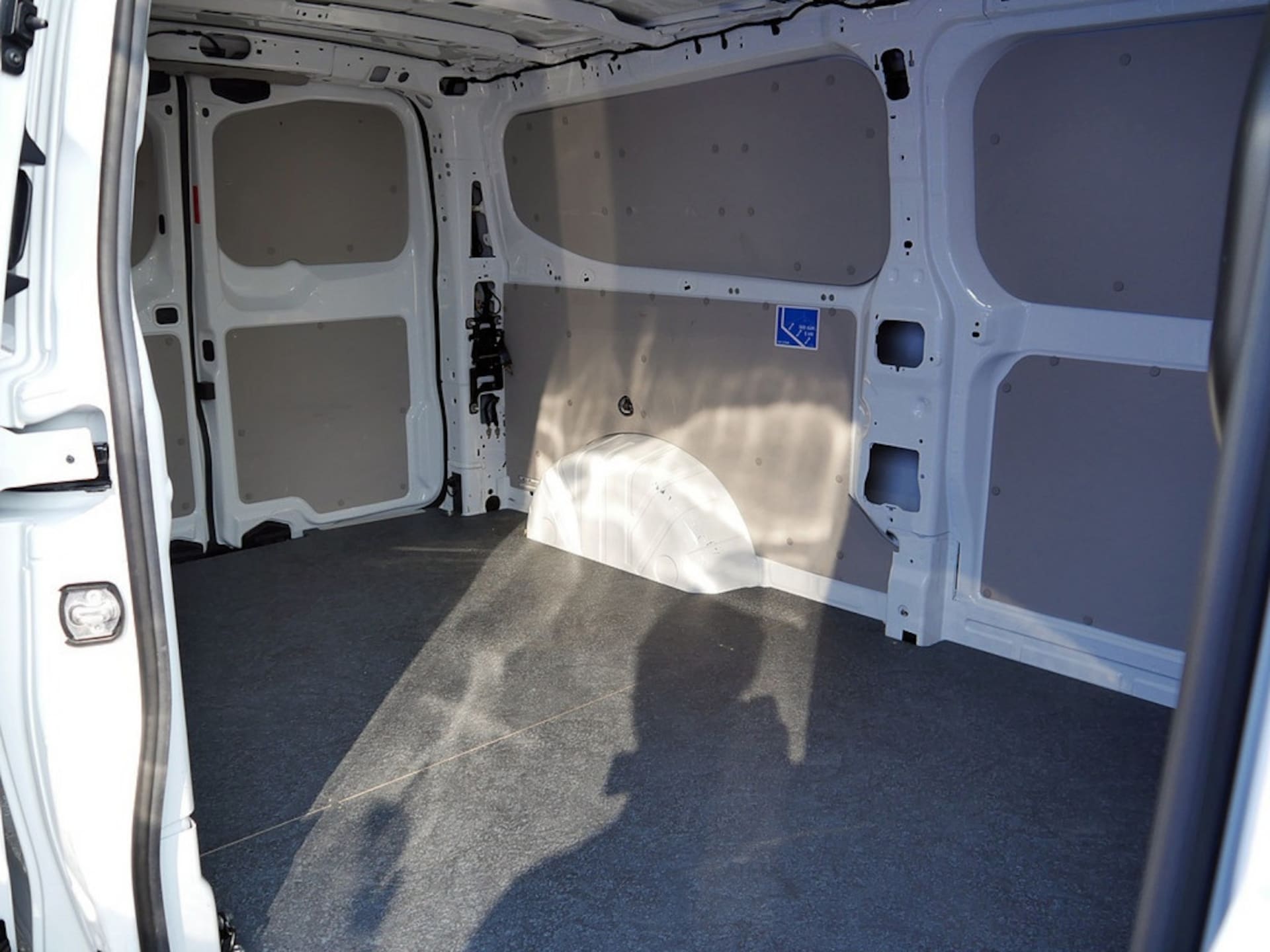 Volkswagen Transporter Kasten langer Radstand