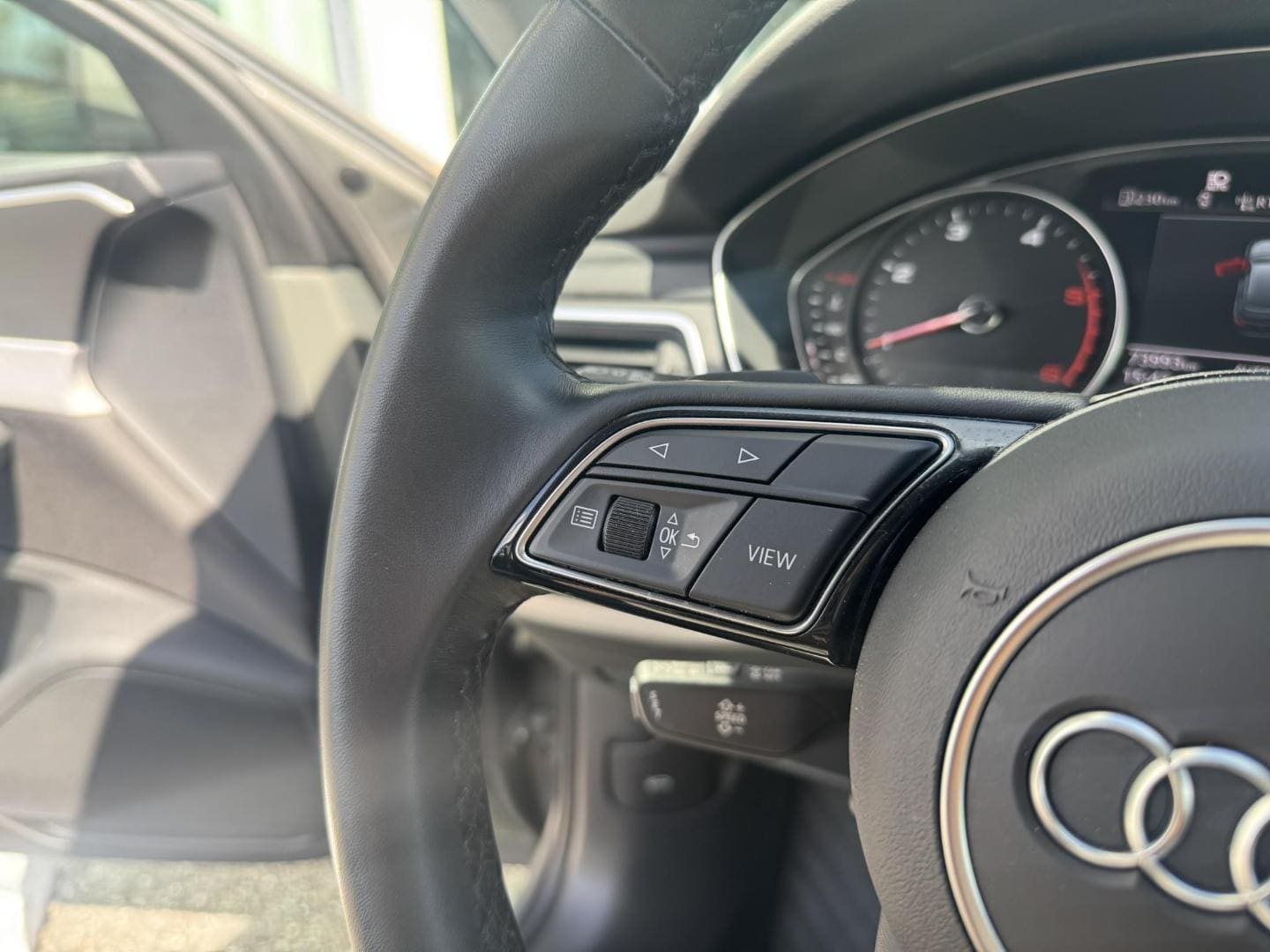 Image about Audi A4 allroad quattro Design 40 TDI 150 kW (204 ch) S tronic