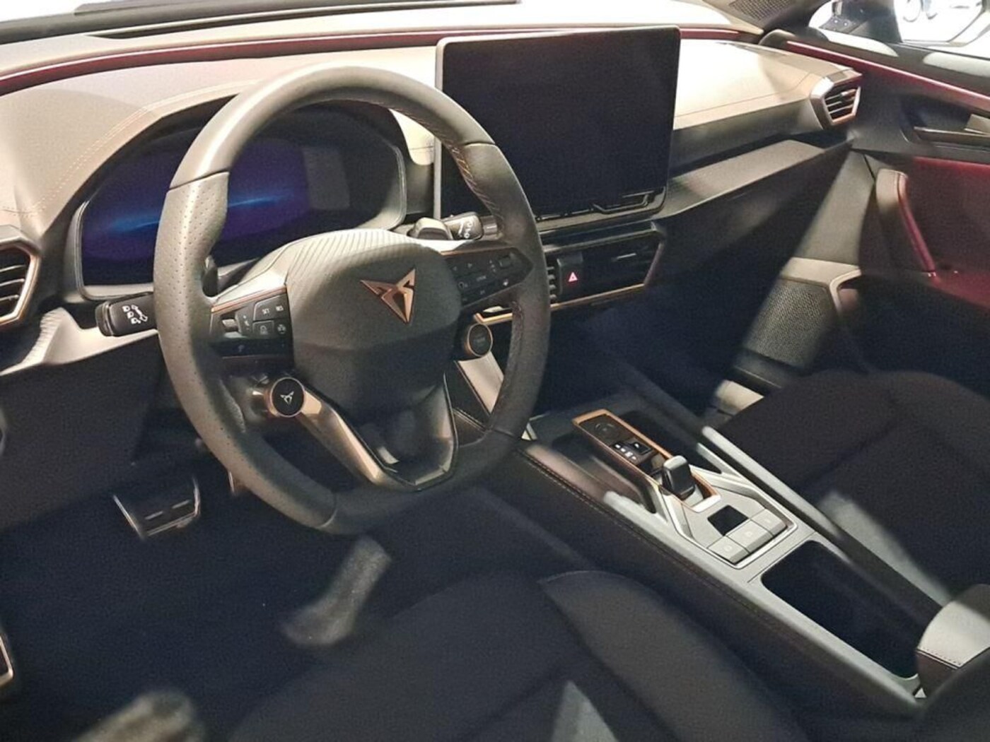CUPRA Formentor 1.5 eTSI DSG 110 kW (150 CV) — photo 10