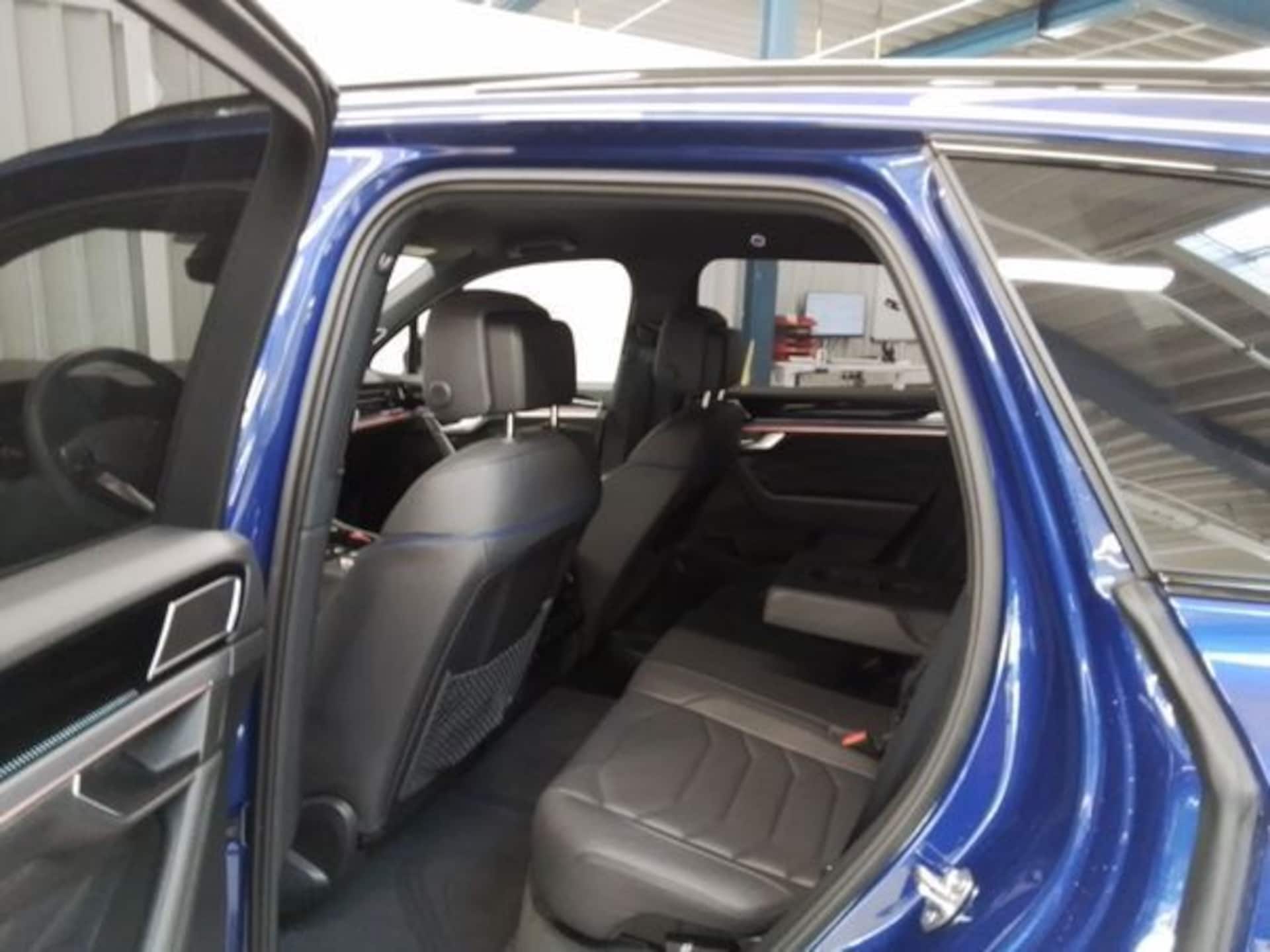 Volkswagen Touareg R