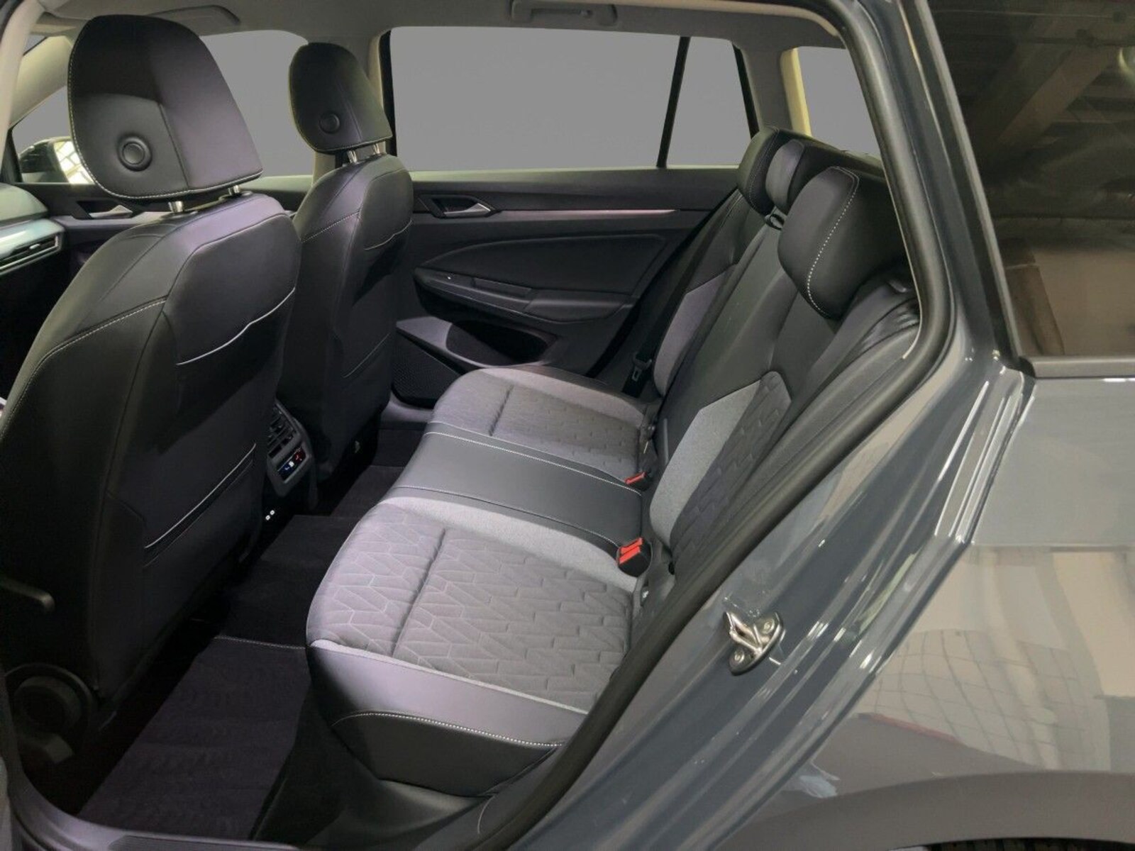 Volkswagen Golf Variant – Bild 9